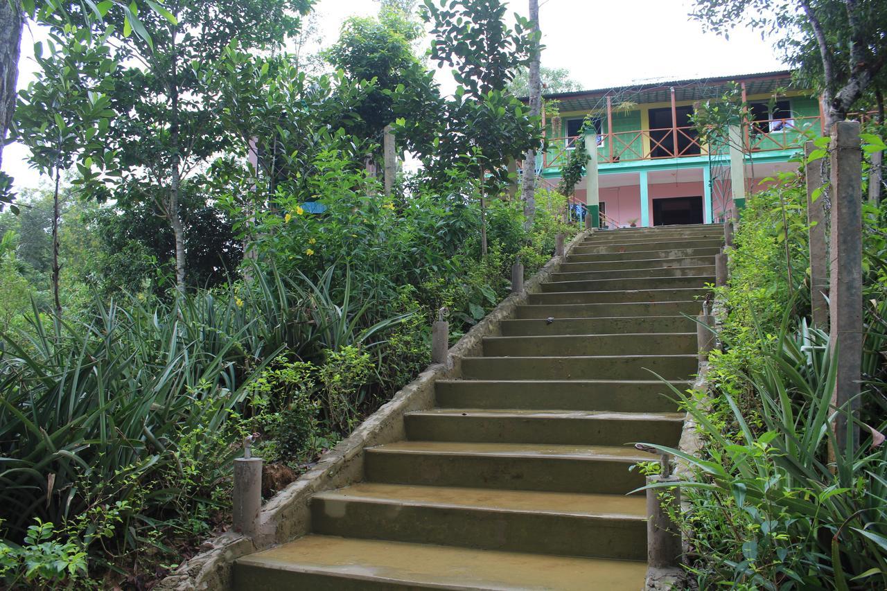 Green Palace Tea Resort Sreemangal Extérieur photo