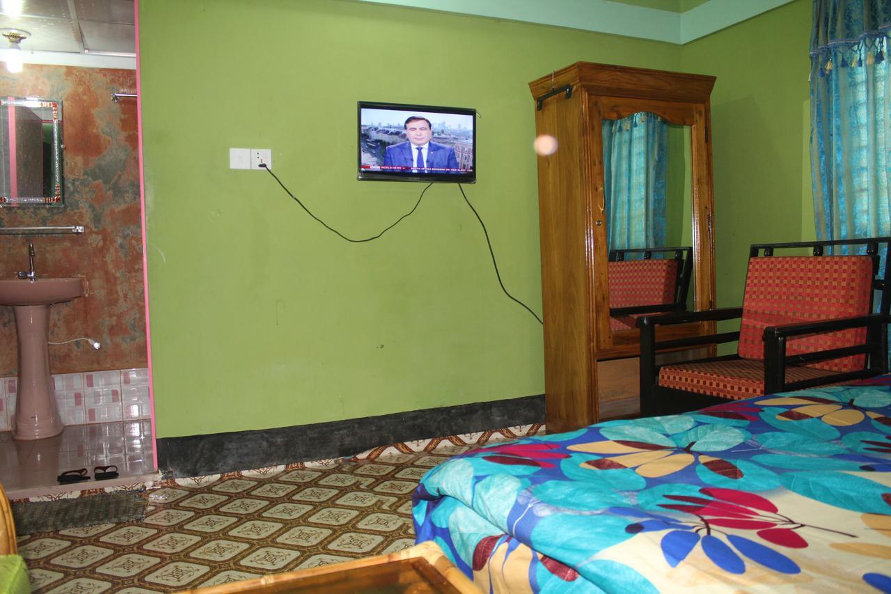 Green Palace Tea Resort Sreemangal Extérieur photo