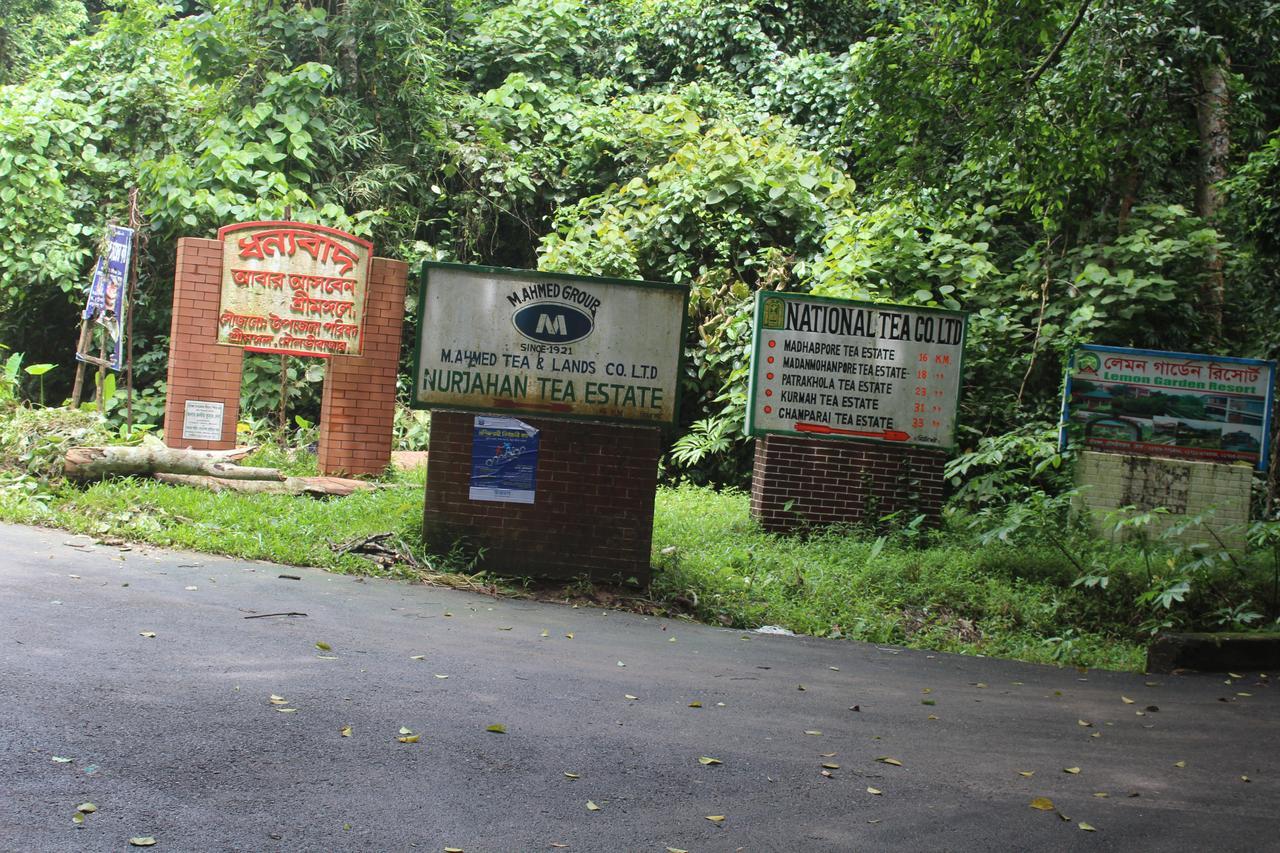 Green Palace Tea Resort Sreemangal Extérieur photo